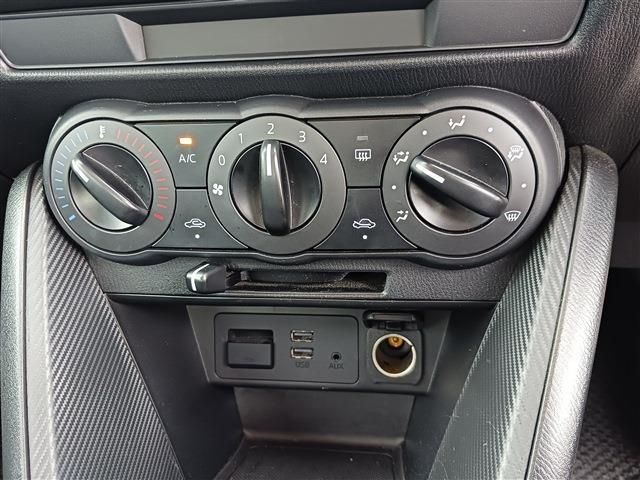 MAZDA2
