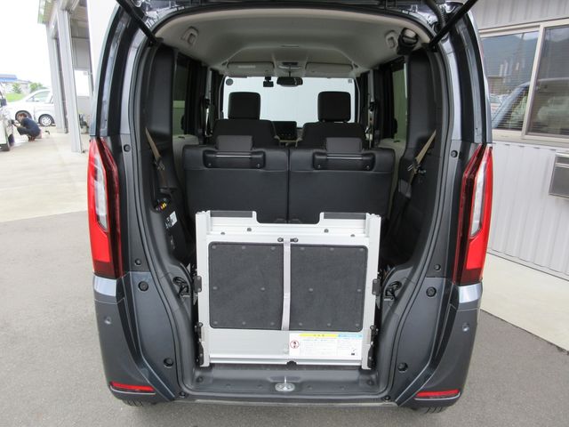 N BOX 4WD