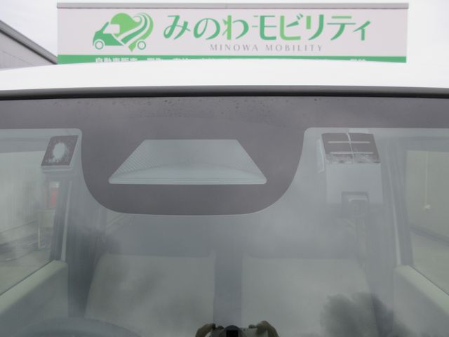 N BOX