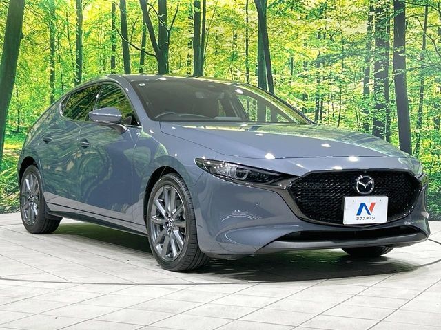 MAZDA3 FASTBACK
