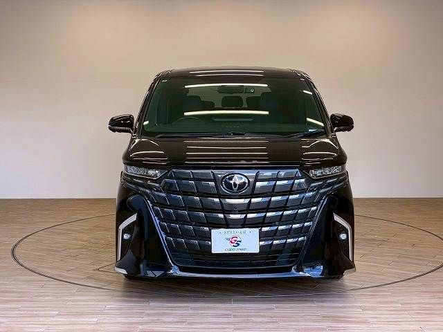 ALPHARD hybrid