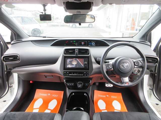 PRIUS PHV