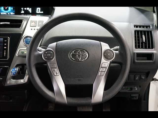 PRIUS Alpha