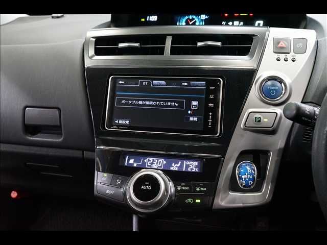 PRIUS Alpha