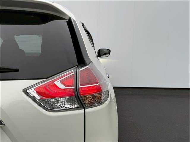 X-TRAIL 2WD