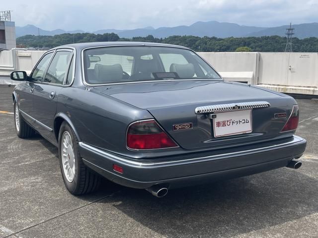 DAIMLER DAIMLER