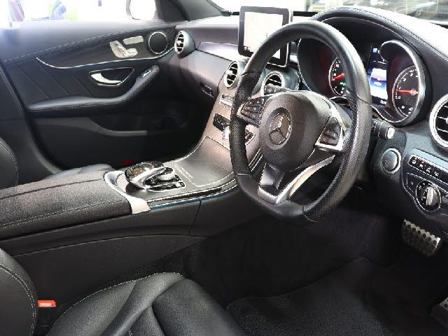 MERCEDES BENZ C class sedan