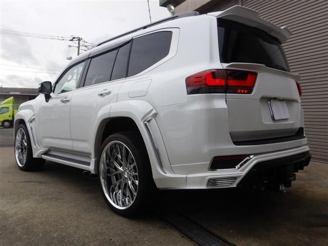 LANDCRUISER wagon