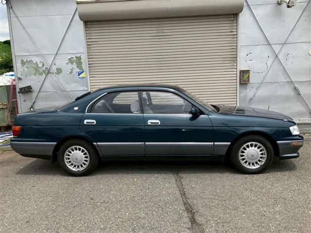 CROWN hardtop
