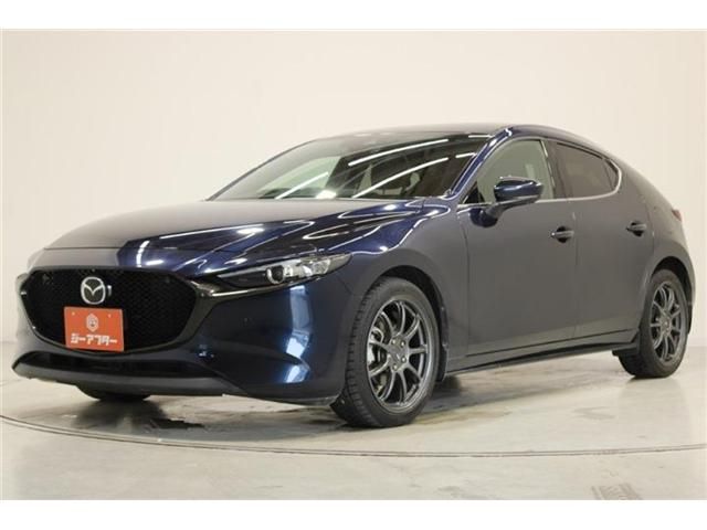MAZDA3 FASTBACK