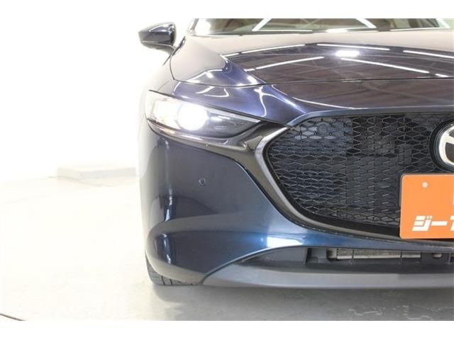 MAZDA3 FASTBACK