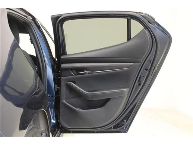 MAZDA3 FASTBACK