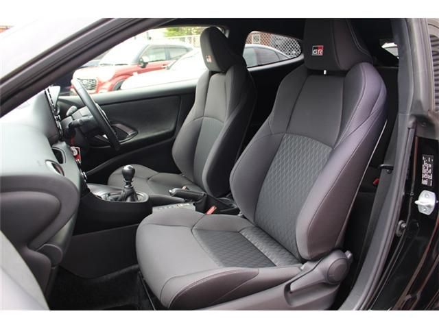 GR YARIS