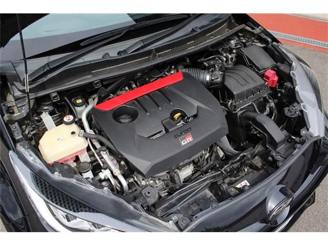 GR YARIS