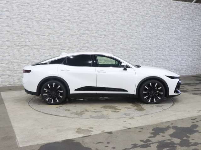 CROWN CROSSOVER