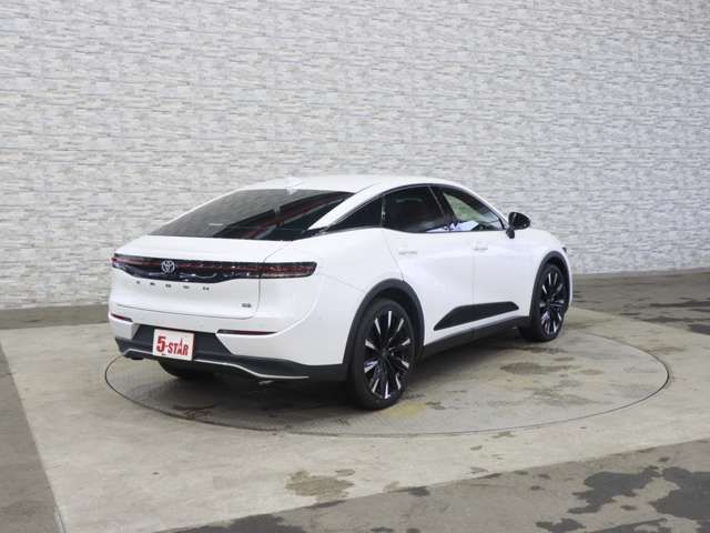 CROWN CROSSOVER