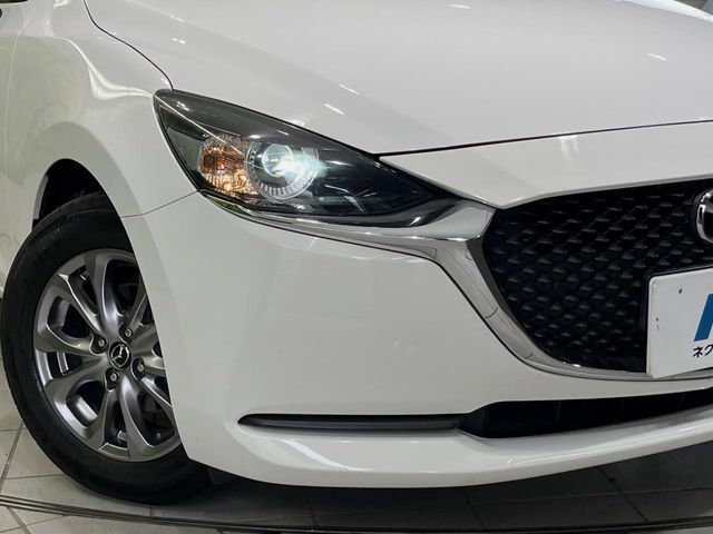 MAZDA2