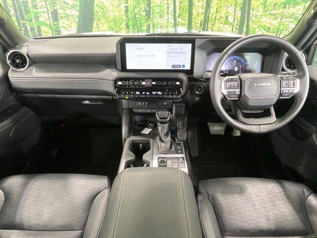 LANDCRUISER 250