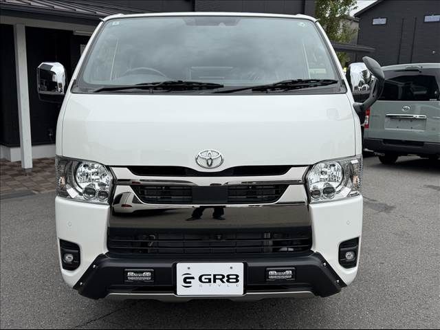 HIACE van 4WD