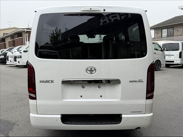 HIACE van 4WD
