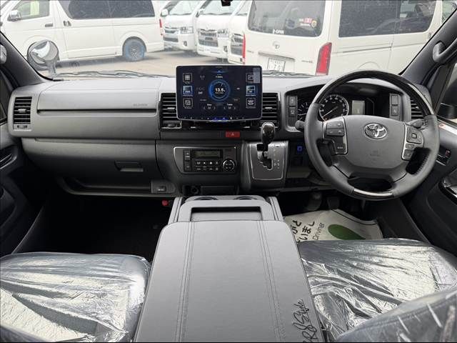 HIACE van 4WD