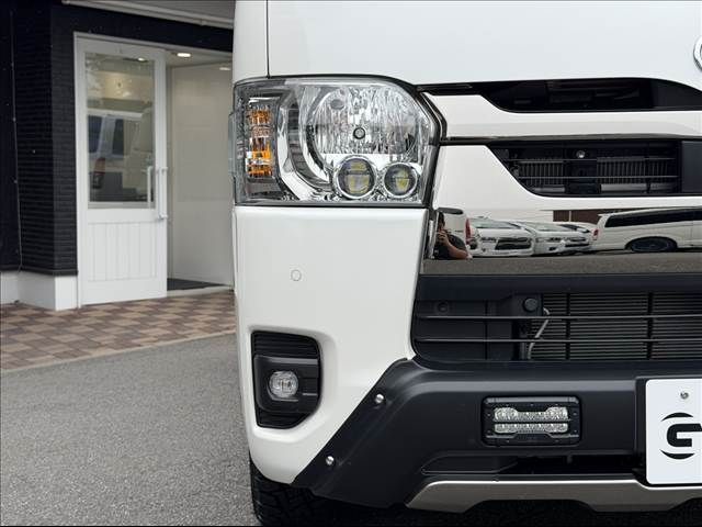 HIACE van 4WD