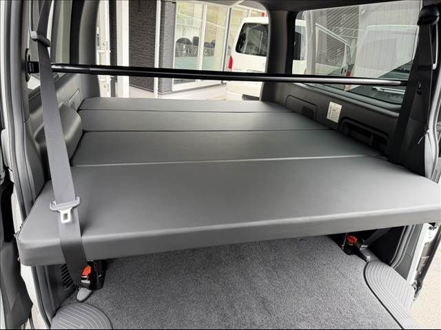 HIACE van 4WD
