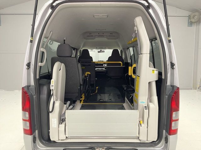 REGIUSACE van 2WD