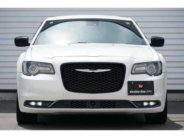 CHRYSLER 300