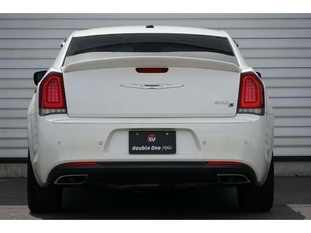 CHRYSLER 300