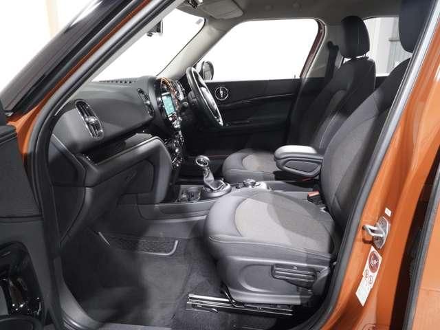 MINI COOPER CROSSOVER