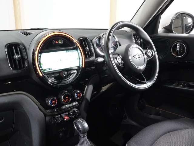 MINI COOPER CROSSOVER