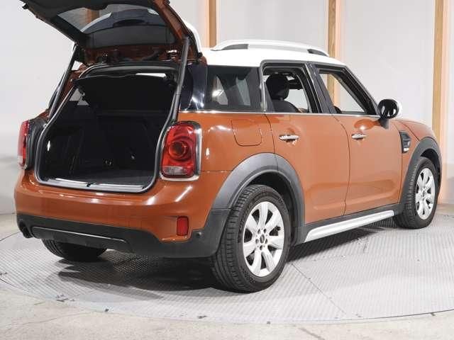 MINI COOPER CROSSOVER