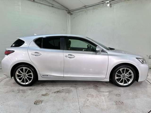 LEXUS CT200h