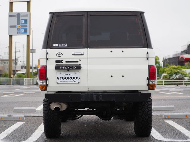 LANDCRUISER PRADO