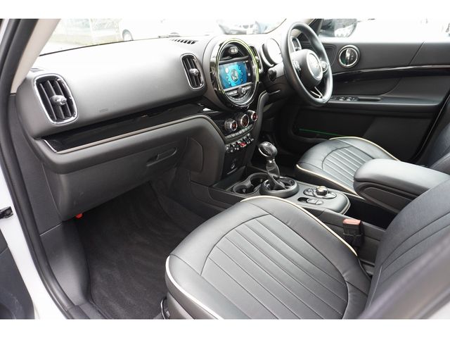 BMW MINI COOPER D CROSSOVER