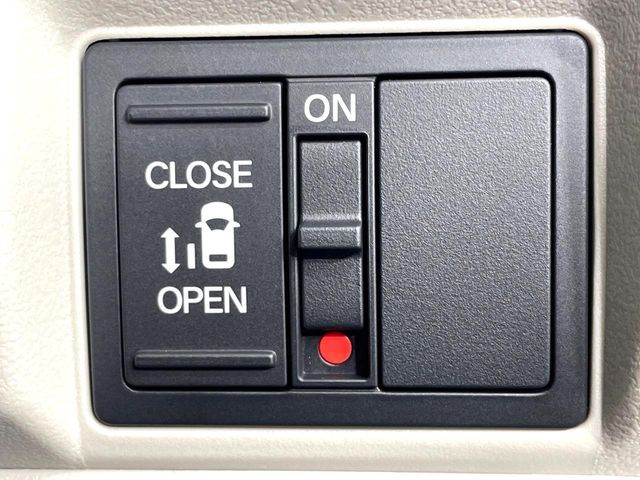 N BOX