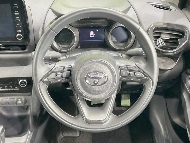 YARIS CROSS HYBRID