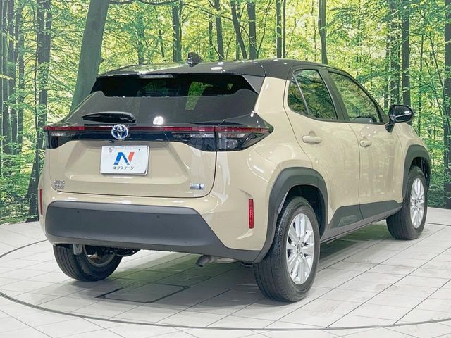 YARIS CROSS HYBRID