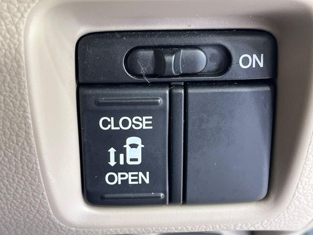 N BOX