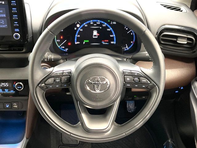 YARIS CROSS HYBRID