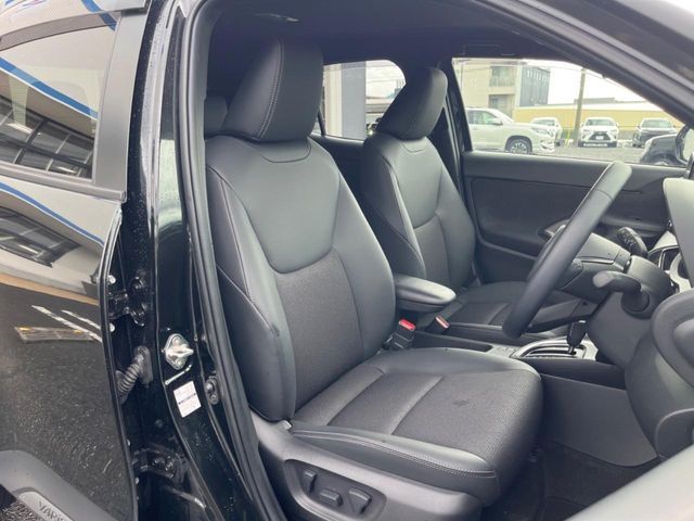 YARIS CROSS HYBRID