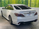 CROWN sedan hybrid