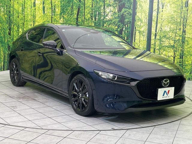 MAZDA3 FASTBACK