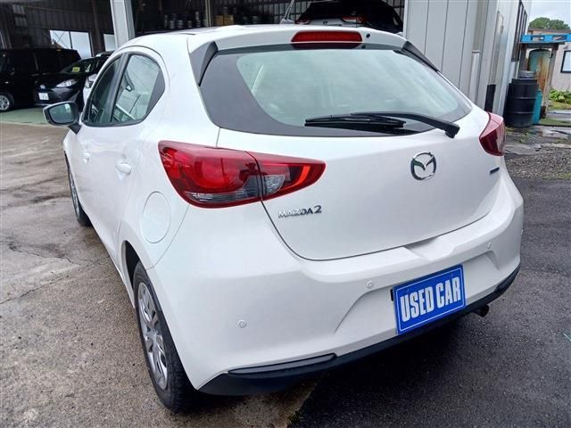 MAZDA2