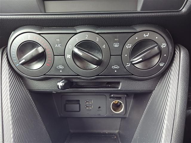 MAZDA2