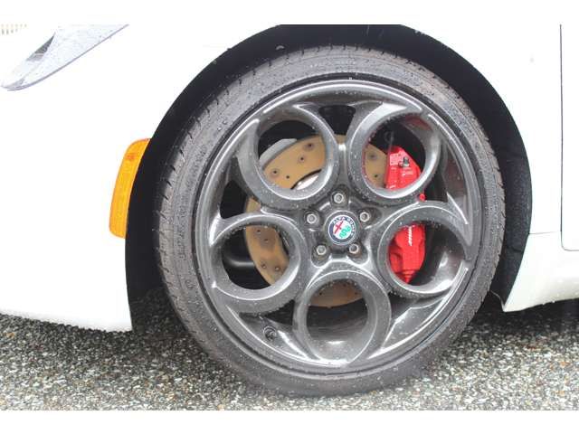 ALFAROMEO 4C