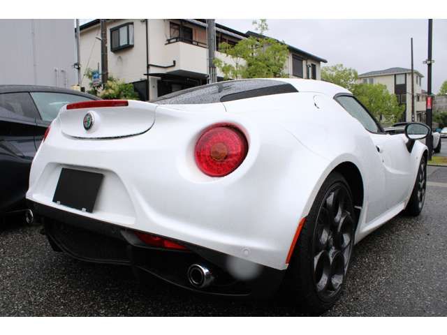 ALFAROMEO 4C