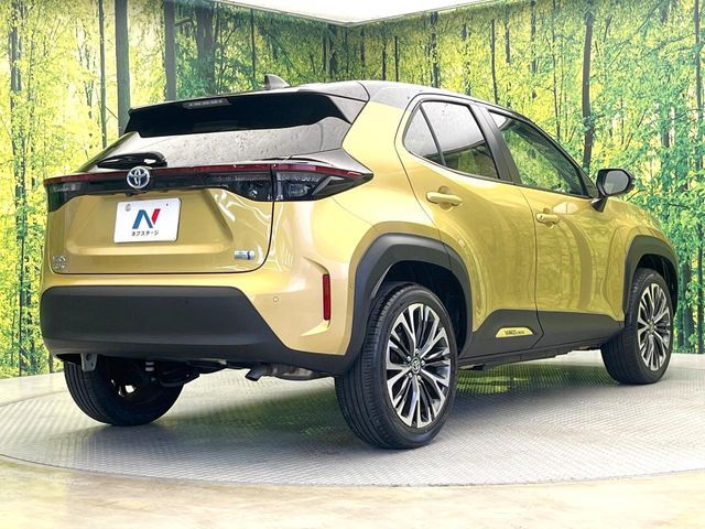 YARIS CROSS HYBRID