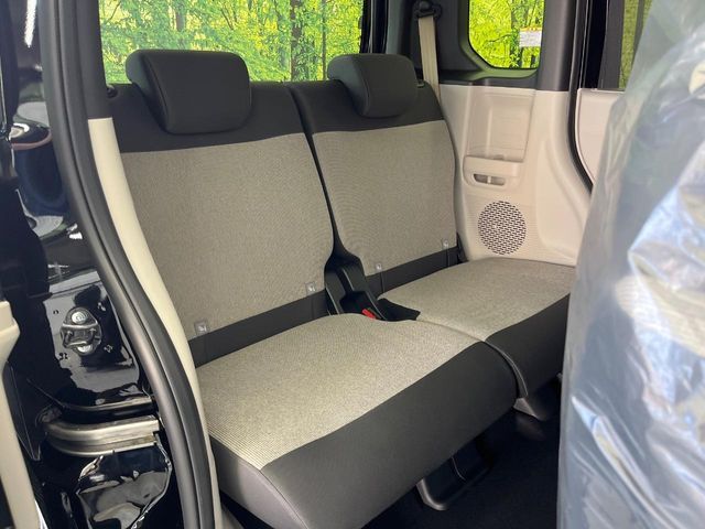 N BOX
